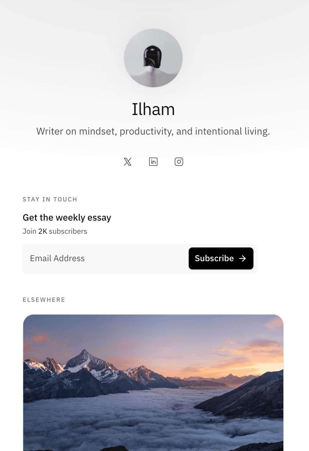 Nashra bio page — author photo, social links, and a built-in email signup form.
